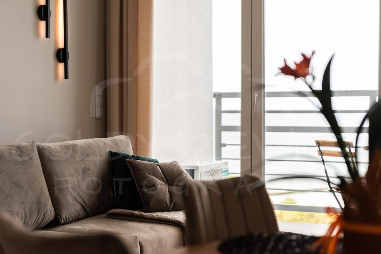 M&M Apartament Дзивновек Екстериор снимка